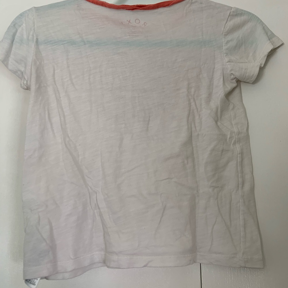 Roxy coral colored shirt